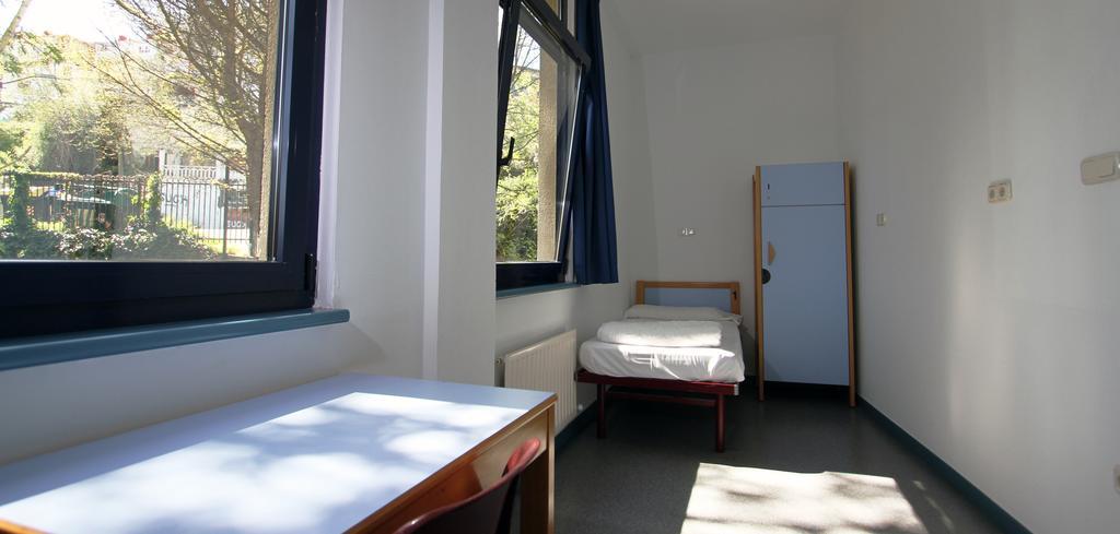 Bilbao Hostel Exterior photo